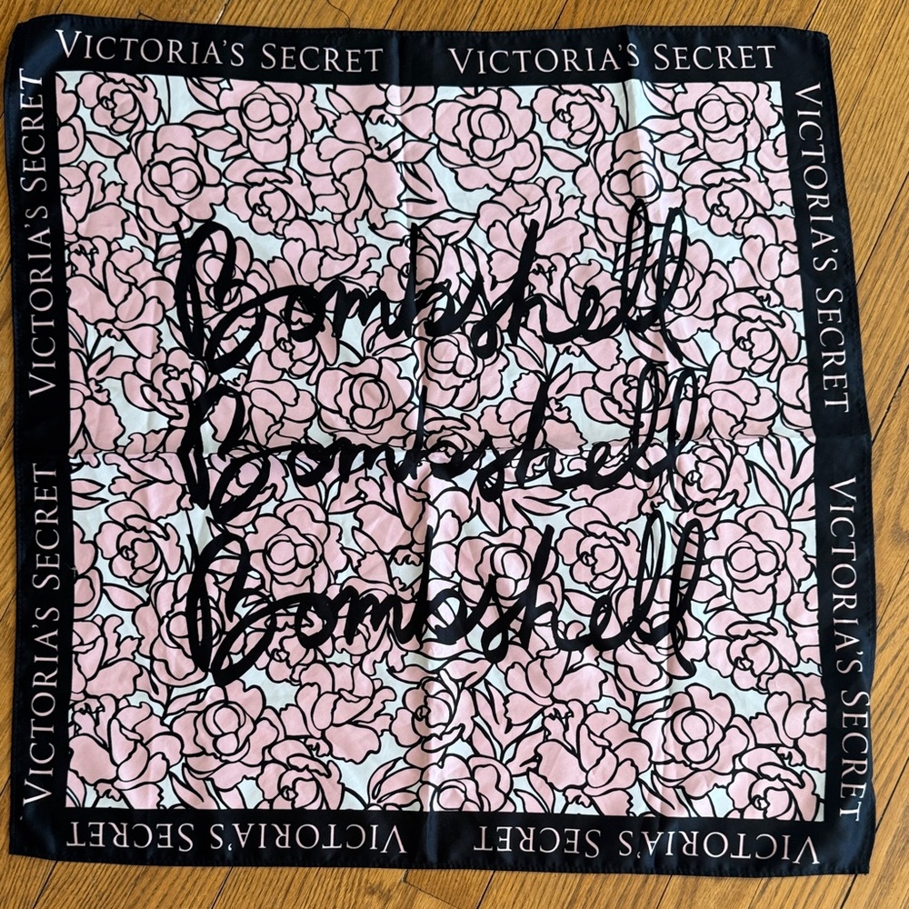 Victoria’s Secret scarf